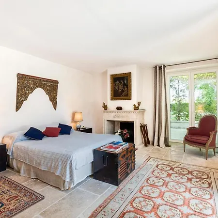 Beautiful Provencal Mas With Swimming Pool Le Thor